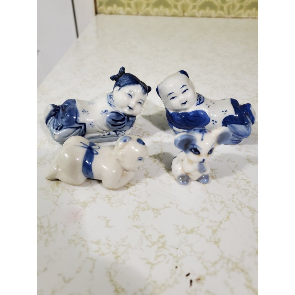Vintage Chinese Family Ceramic Pottery Blue White Pillow Figurines ChopstickRest